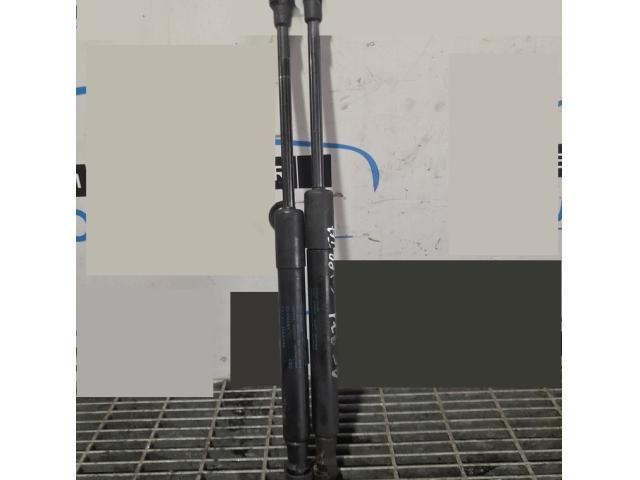 bontott AUDI Q5 Gázrugós Kitámasztó Teleszkóp Motorháztető