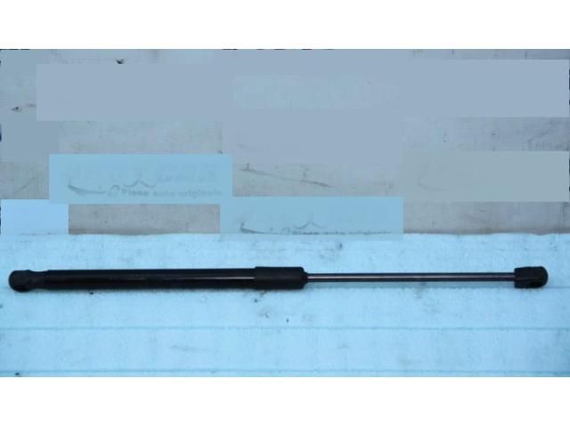 bontott AUDI Q5 Gázrugós Kitámasztó Teleszkóp Motorháztető