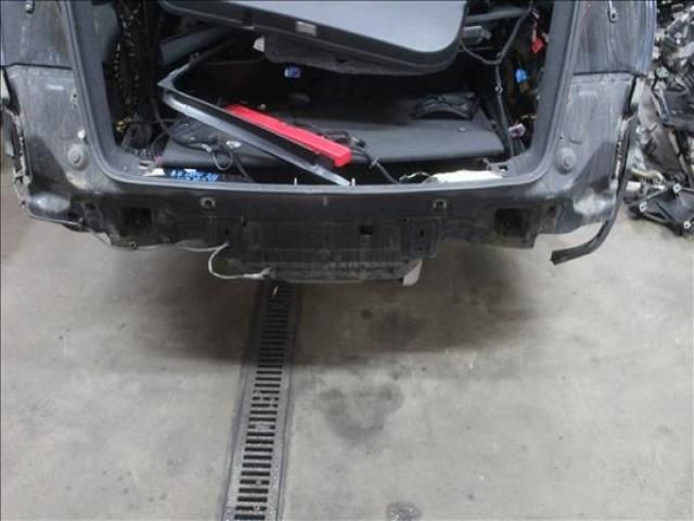 bontott AUDI Q5 Hátfal