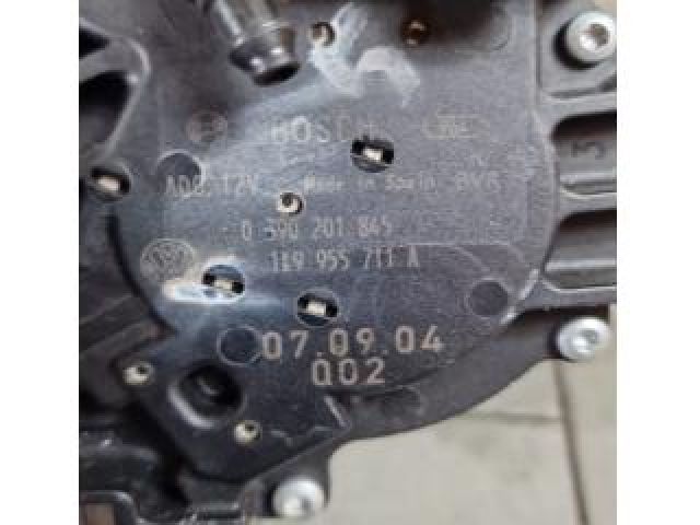 bontott AUDI Q5 Hátsó Ablaktörlő Motor