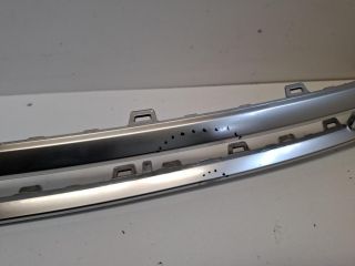 bontott AUDI Q5 Hátsó Lökhárító Díszléc