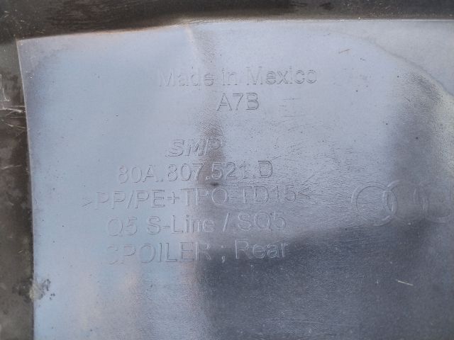 bontott AUDI Q5 Hátsó Lökhárító (Üresen)