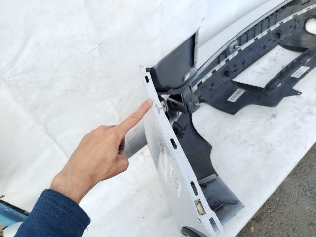 bontott AUDI Q5 Hátsó Lökhárító (Üresen)