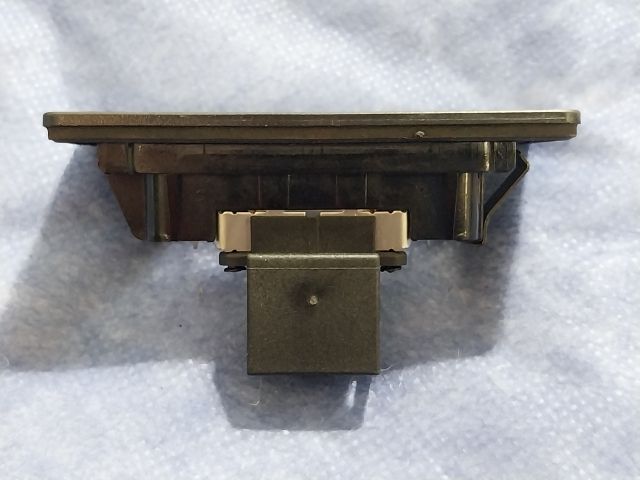 bontott AUDI Q5 Hátsó Rendszámtábla Világítás