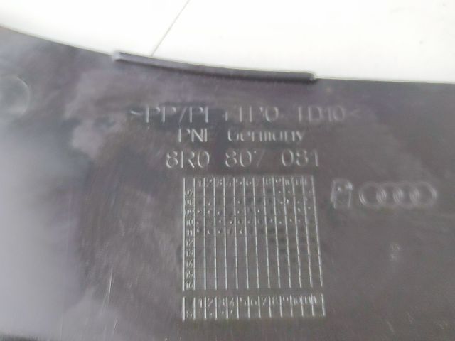 bontott AUDI Q5 Homlokfal Burkolat