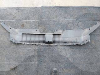 bontott AUDI Q5 Homlokfal Burkolat