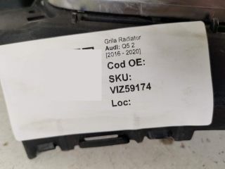 bontott AUDI Q5 Hűtőrács