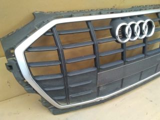 bontott AUDI Q5 Hűtőrács