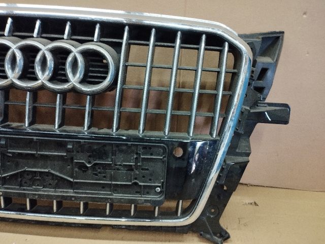 bontott AUDI Q5 Hűtőrács