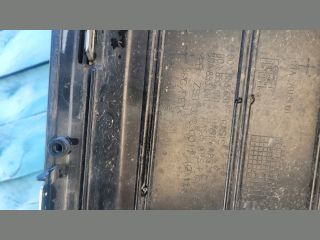 bontott AUDI Q5 Hűtőrács