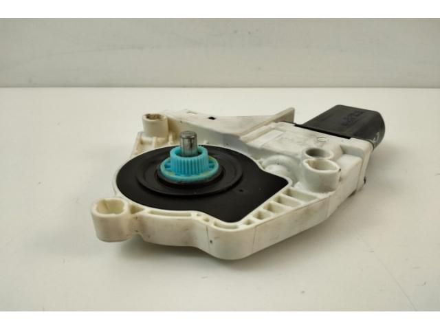 bontott AUDI Q5 Jobb első Ablakemelő Motor