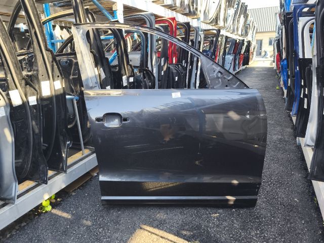 bontott AUDI Q5 Jobb első Ajtó (Üres lemez)