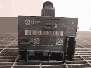 bontott AUDI Q5 Jobb első Ajtó Vezérlőegység