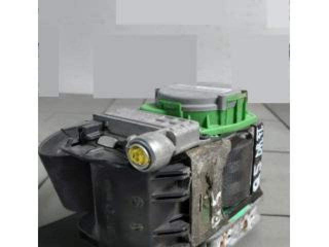 bontott AUDI Q5 Jobb első Biztonsági Öv