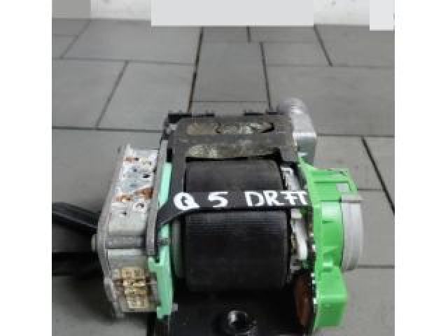 bontott AUDI Q5 Jobb első Biztonsági Öv