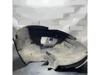 bontott AUDI Q5 Jobb első Dobbetét (Kerékjárati, Műanyag)