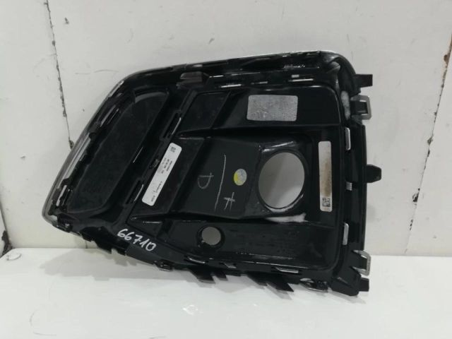 bontott AUDI Q5 Jobb első Lökhárító Vakborítás