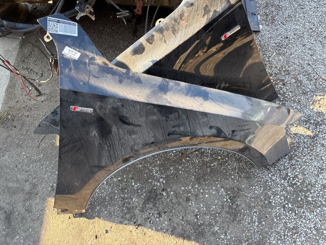 bontott AUDI Q5 Jobb első Sárvédő