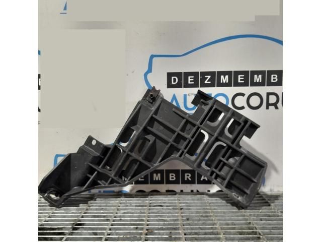 bontott AUDI Q5 Jobb Fényszóró Tartó