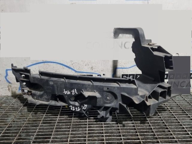 bontott AUDI Q5 Jobb Fényszóró Tartó