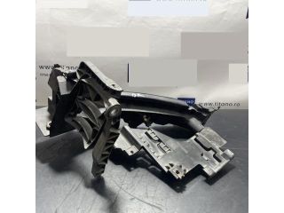 bontott AUDI Q5 Jobb Fényszóró Tartó