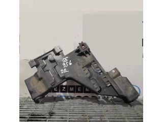 bontott AUDI Q5 Jobb Fényszóró Tartó