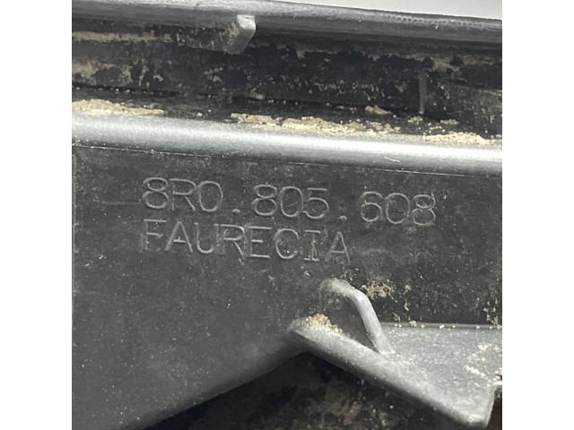 bontott AUDI Q5 Jobb Fényszóró Tartó