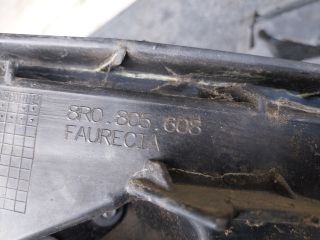 bontott AUDI Q5 Jobb Fényszóró Tartó