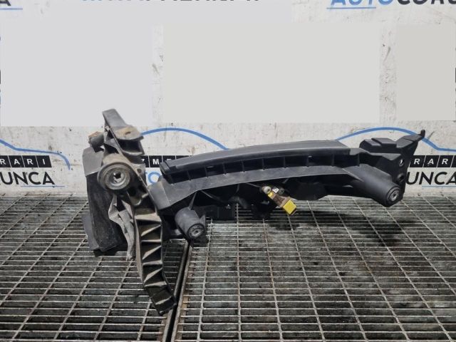 bontott AUDI Q5 Jobb Fényszóró Tartó