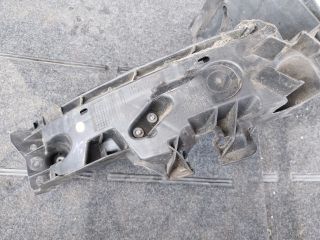 bontott AUDI Q5 Jobb Fényszóró Tartó