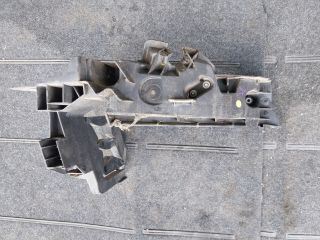 bontott AUDI Q5 Jobb Fényszóró Tartó