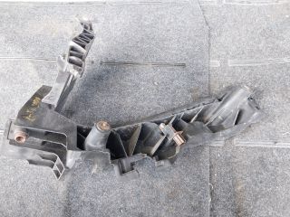 bontott AUDI Q5 Jobb Fényszóró Tartó