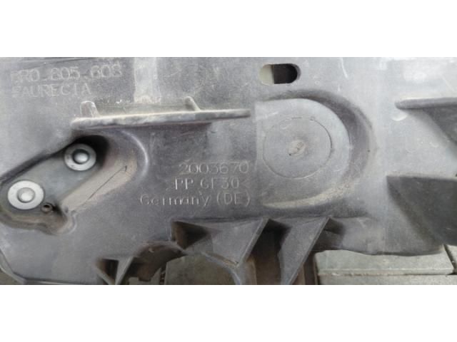 bontott AUDI Q5 Jobb Fényszóró Tartó