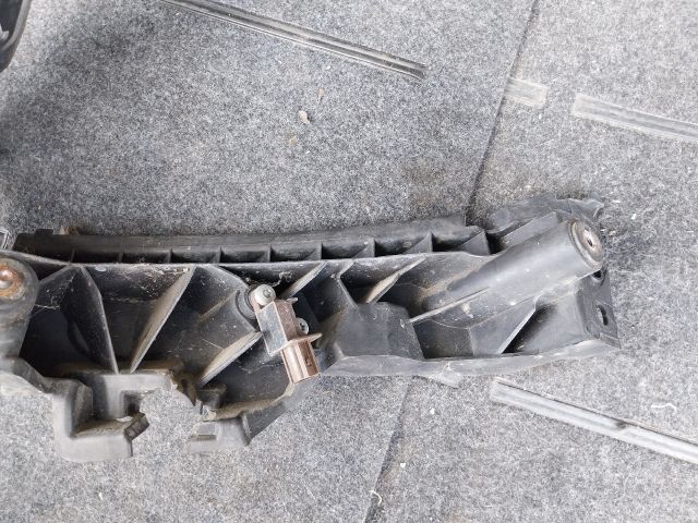 bontott AUDI Q5 Jobb Fényszóró Tartó