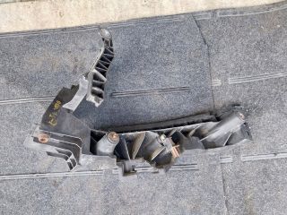 bontott AUDI Q5 Jobb Fényszóró Tartó