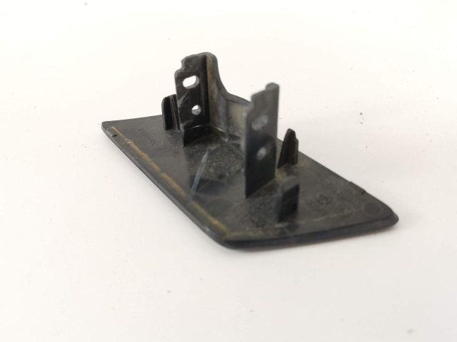 bontott AUDI Q5 Jobb Fényszórómosó Fedél