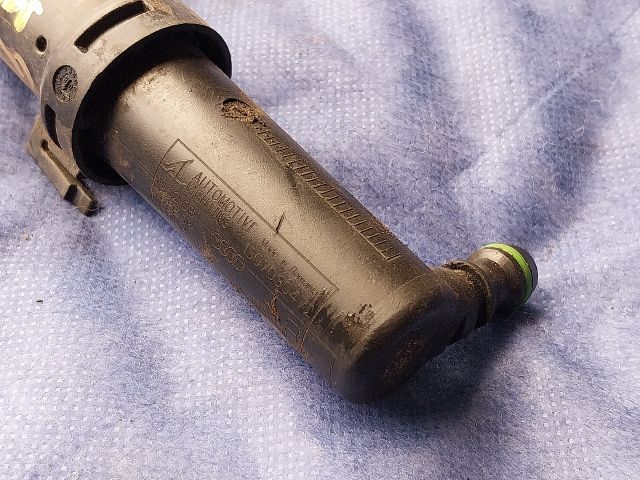 bontott AUDI Q5 Jobb Fényszórómosó Fúvóka