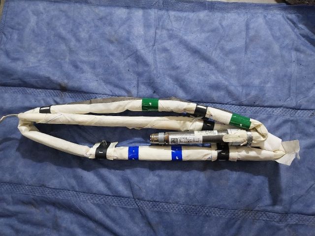 bontott AUDI Q5 Jobb Függönylégzsák és Oldallégzsák