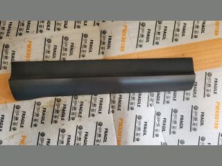 bontott AUDI Q5 Jobb hátsó Ajtó Díszléc