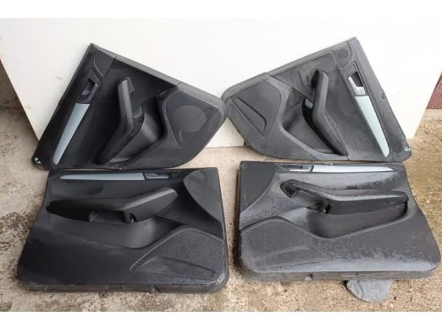 bontott AUDI Q5 Jobb hátsó Ajtó Kárpit