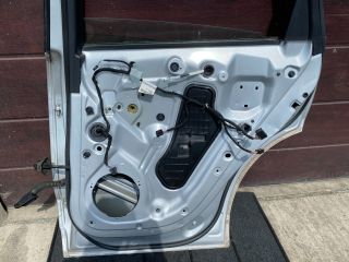 bontott AUDI Q5 Jobb hátsó Ajtó (Részeivel)