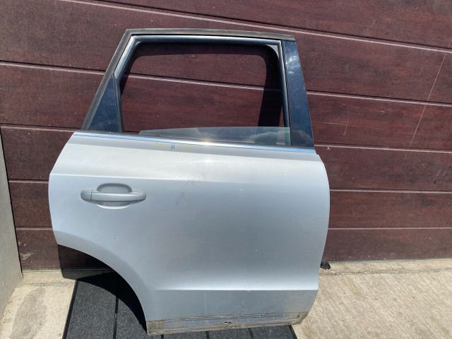 bontott AUDI Q5 Jobb hátsó Ajtó (Részeivel)