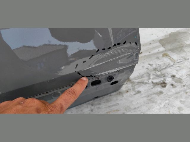 bontott AUDI Q5 Jobb hátsó Ajtó (Üres lemez)