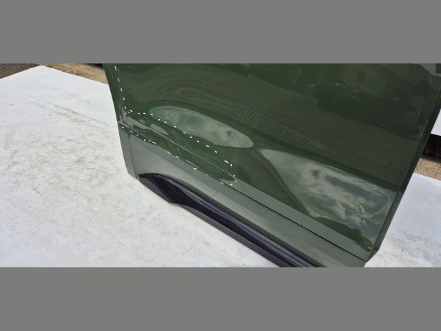 bontott AUDI Q5 Jobb hátsó Ajtó (Üres lemez)