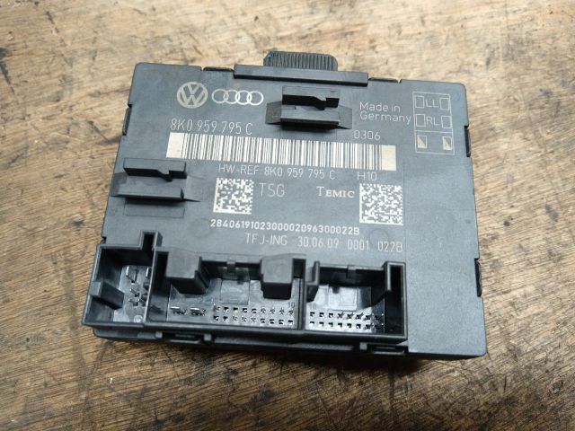 bontott AUDI Q5 Jobb hátsó Ajtó Vezérlőegység