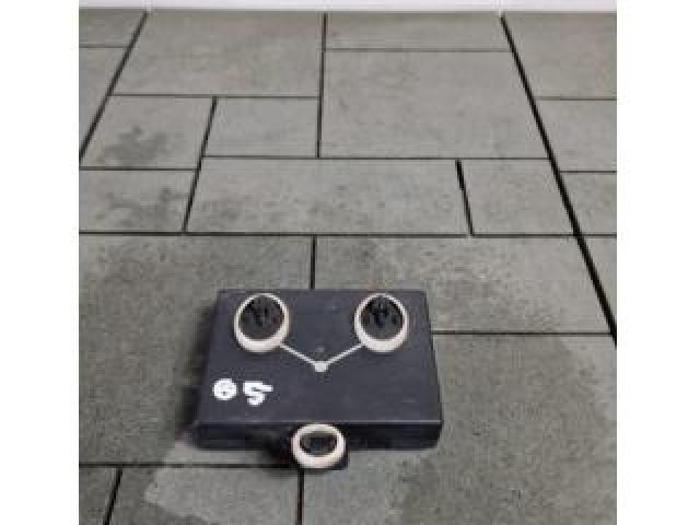 bontott AUDI Q5 Jobb hátsó Ajtó Vezérlőegység