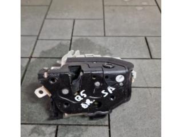 bontott AUDI Q5 Jobb hátsó Ajtózár