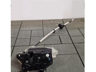 bontott AUDI Q5 Jobb hátsó Ajtózár