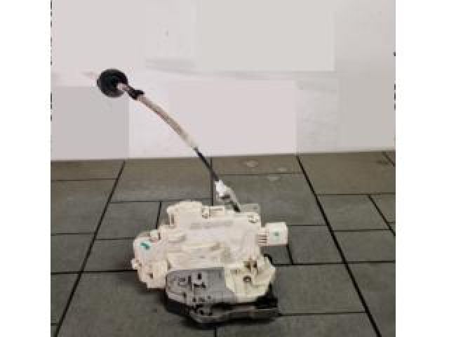 bontott AUDI Q5 Jobb hátsó Ajtózár