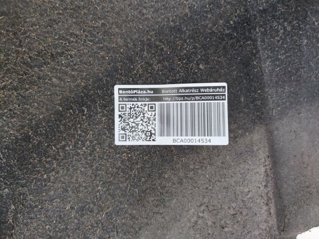 bontott AUDI Q5 Jobb hátsó Dobbetét (Kerékjárati, Műanyag)